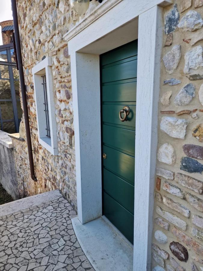 Thomas' Castle Apartment Pozzolengo Exterior photo