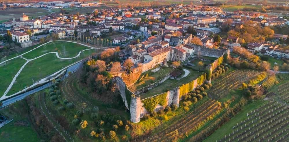Thomas' Castle Apartment Pozzolengo Exterior photo